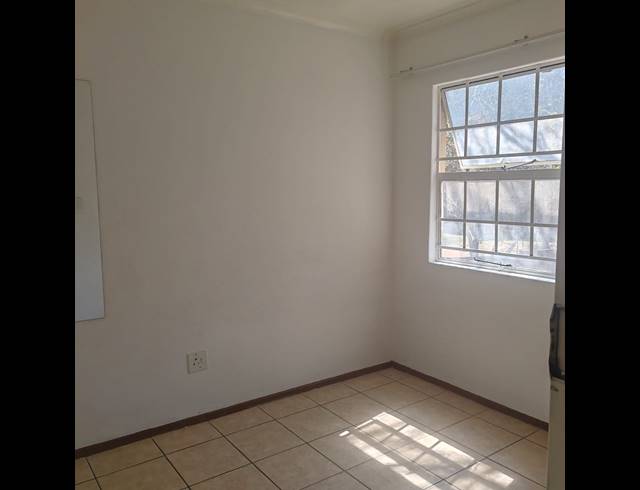1 BEDROOM DUPLEX TO LET IN DIE HOEWES